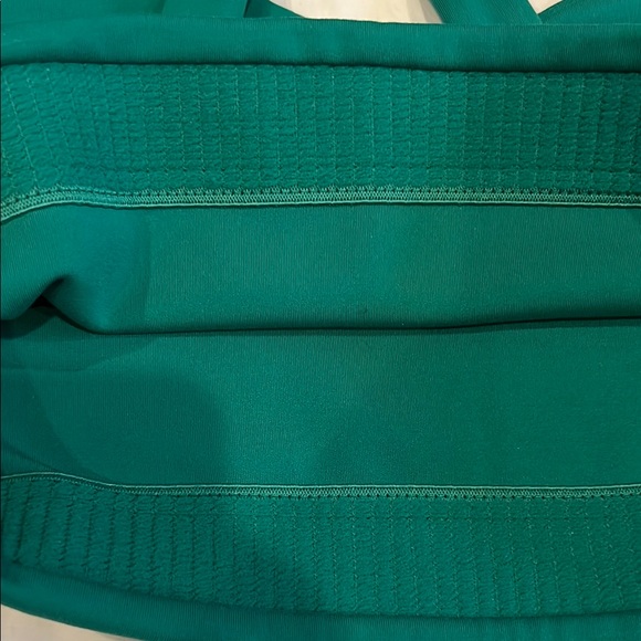 Women's Teal Cross-Back Sports Bra - Picture 4 of 6